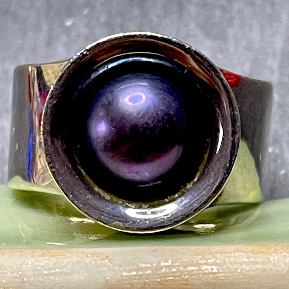 Sterling Silver and Black Pearl Ring
